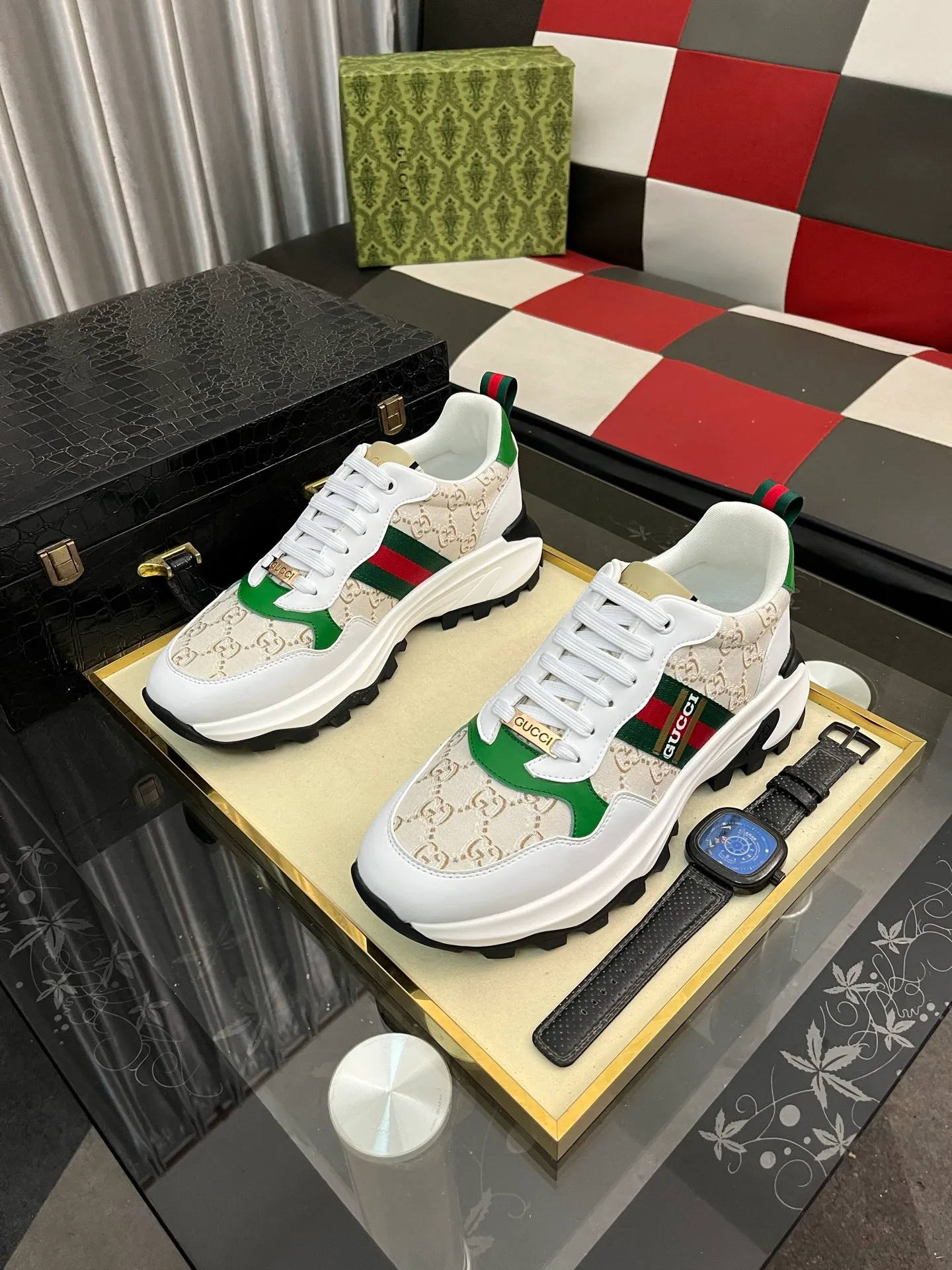 Men's shoes 💰458⌚️⌚️ Gucci •Gucci original quality. ~ Unique modern style sneakers. 🏃A must-have casual shoe for trendy men😍😍 Original brand imported from Italy, imported original leather, sheep lining (refuses to discolor and grind feet) Sole: Original sole provided by the original factory, French lazy style design ⚠️Fit to the feet, original quality attached, super comfortable original sole, code number: 38-444️⃣Colors available